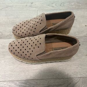 Steve Madden suede shoes 7.5